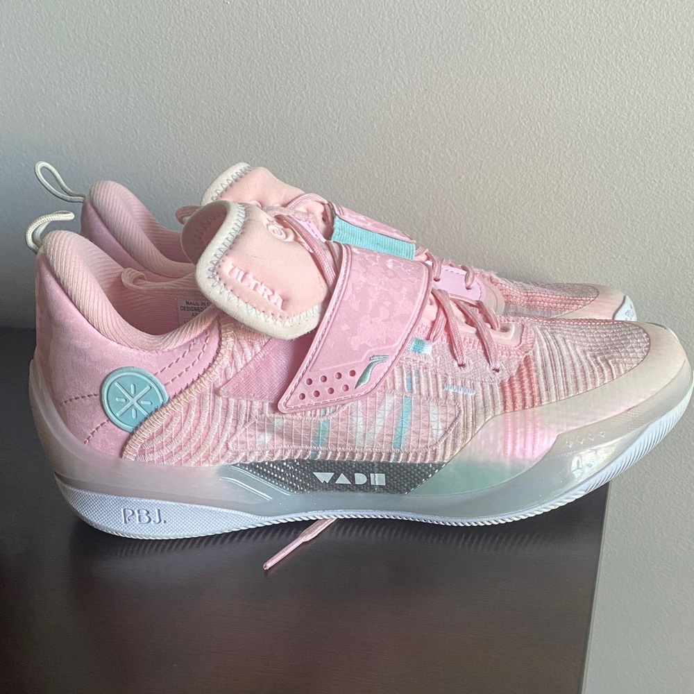 Wade 808 4 Ultra "Family Love” Basketball Shoes 🏀